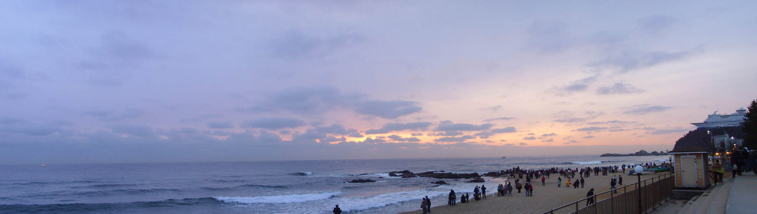 Jeongdongjin Sunrise Train (정동진 일출 기차)