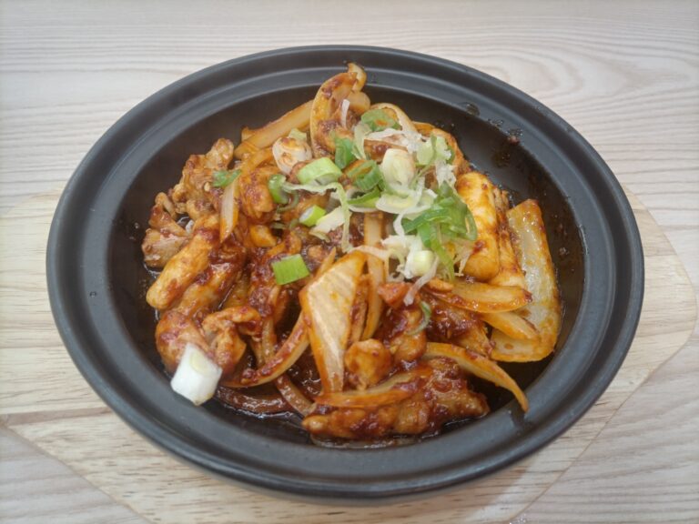 Chuncheon Dakgalbi Alley (춘천 닭갈비 골목)