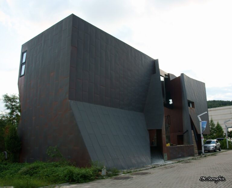 Paju Heyri Art Valley Artist Commune