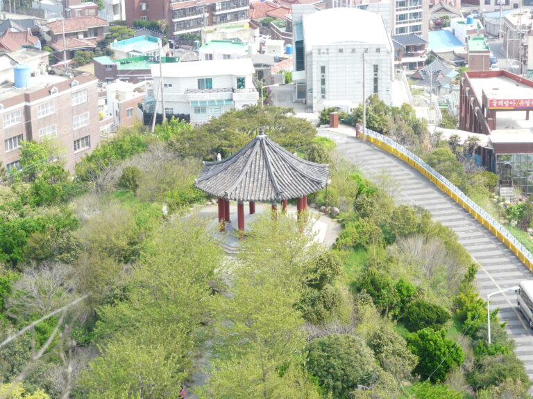 Mokpo Yudalsan Night View and Port History Walk