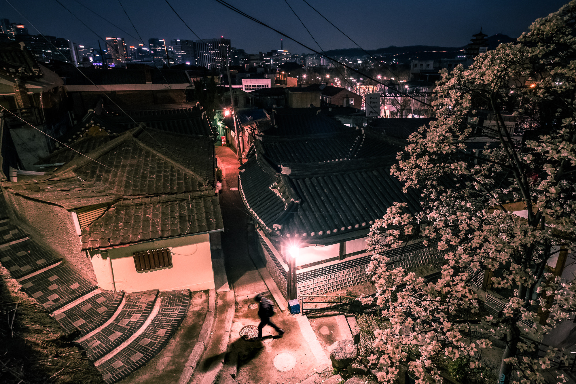 Samcheong-dong Gallery Street