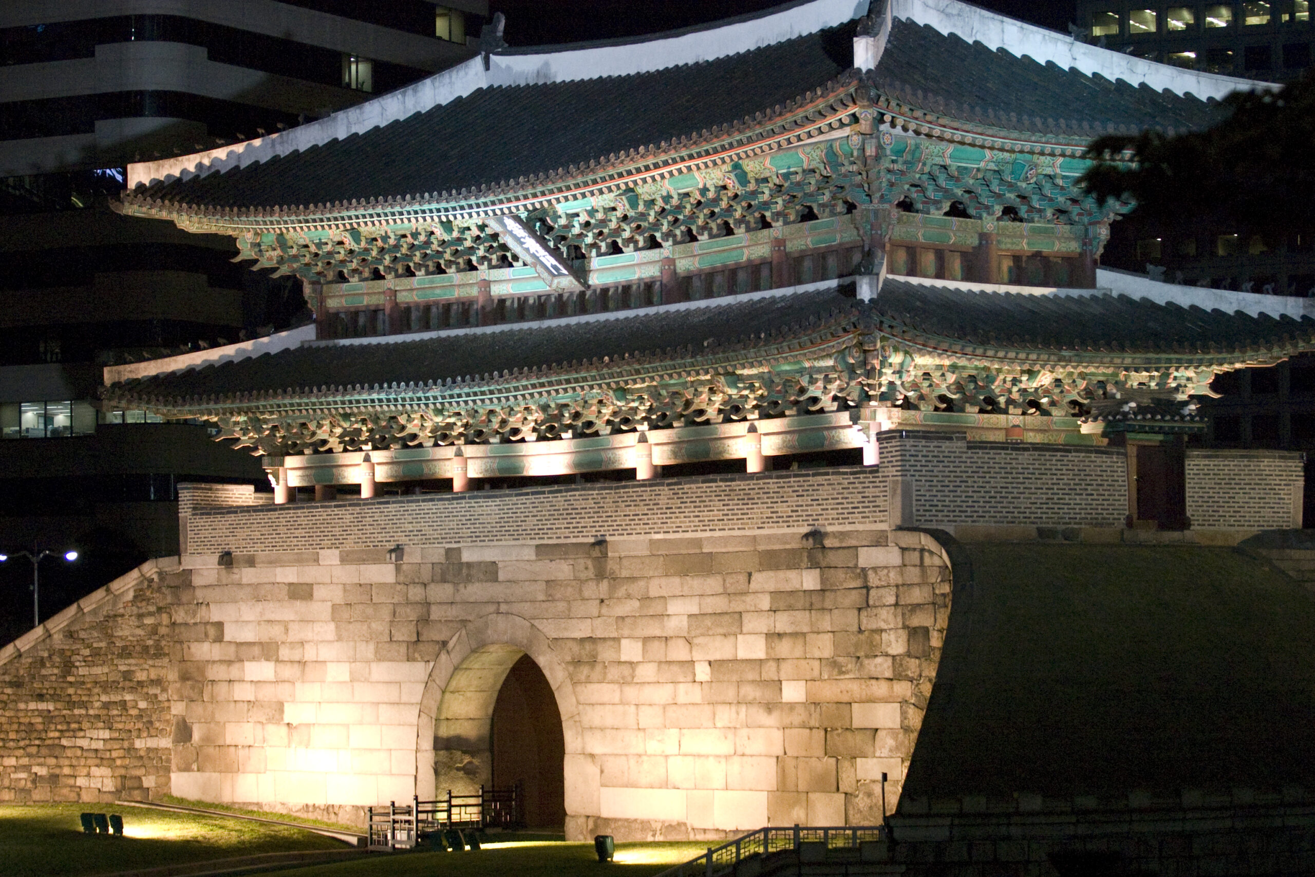 Sungnyemun Gate (숭례문·남대문)