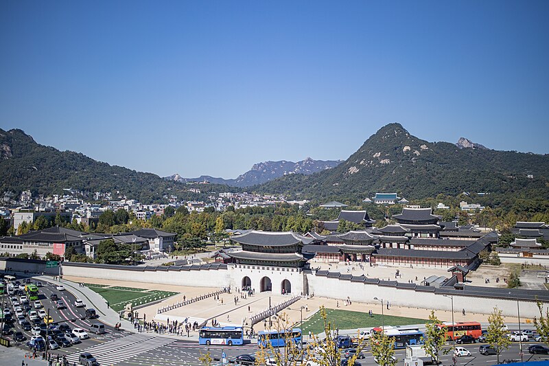 Gyeongbokgung West Gate (영추문) Area