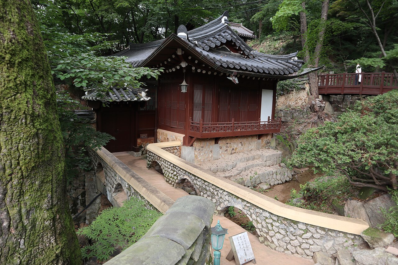 Seongbuk-dong Morning Walk