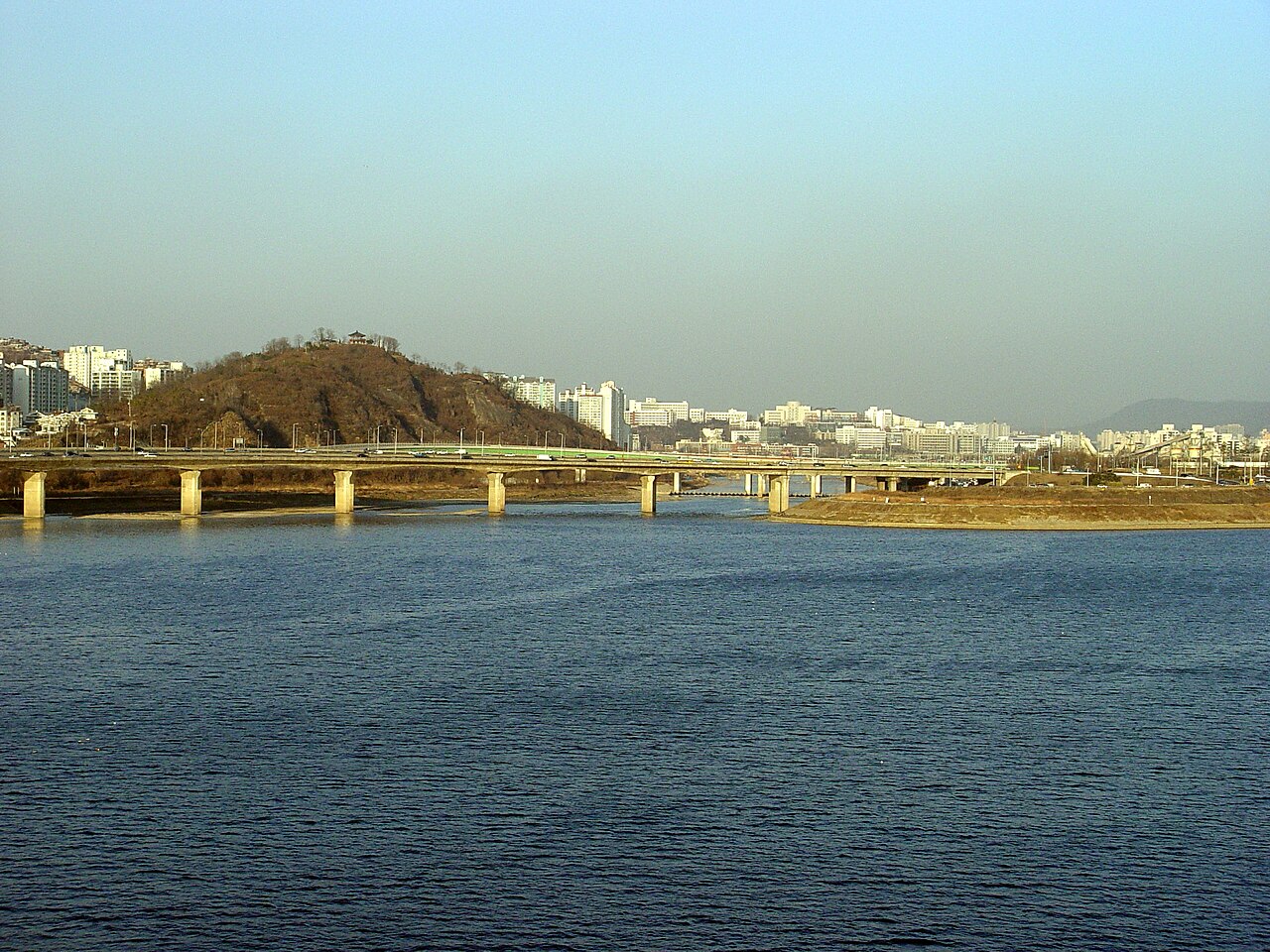 Jungnangcheon Rose Park & Eulalia Walk